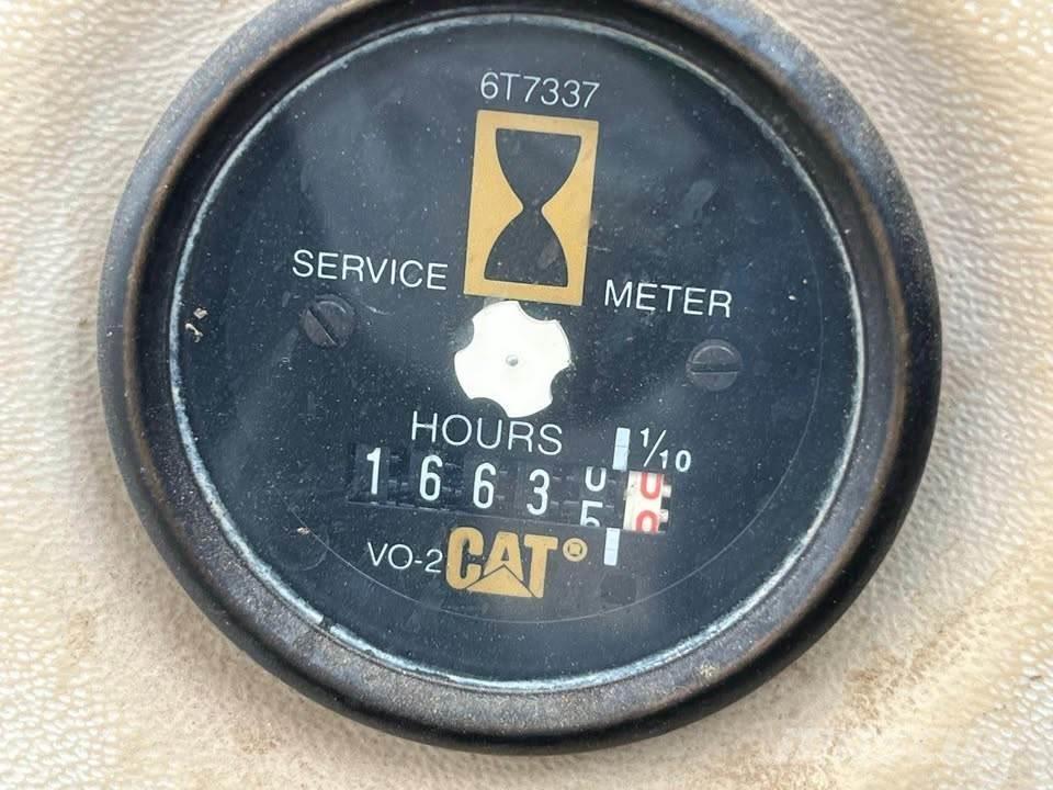 CAT 325BL حفارات زحافة