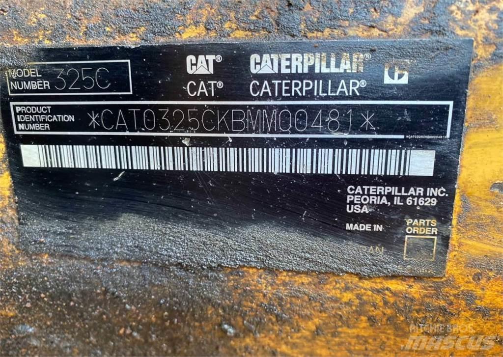 CAT 325C حفارات زحافة