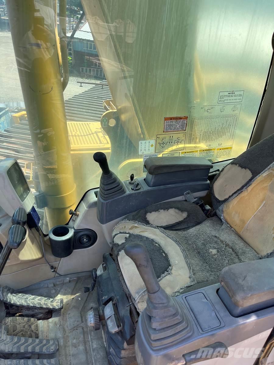 CAT 325CL حفارات زحافة