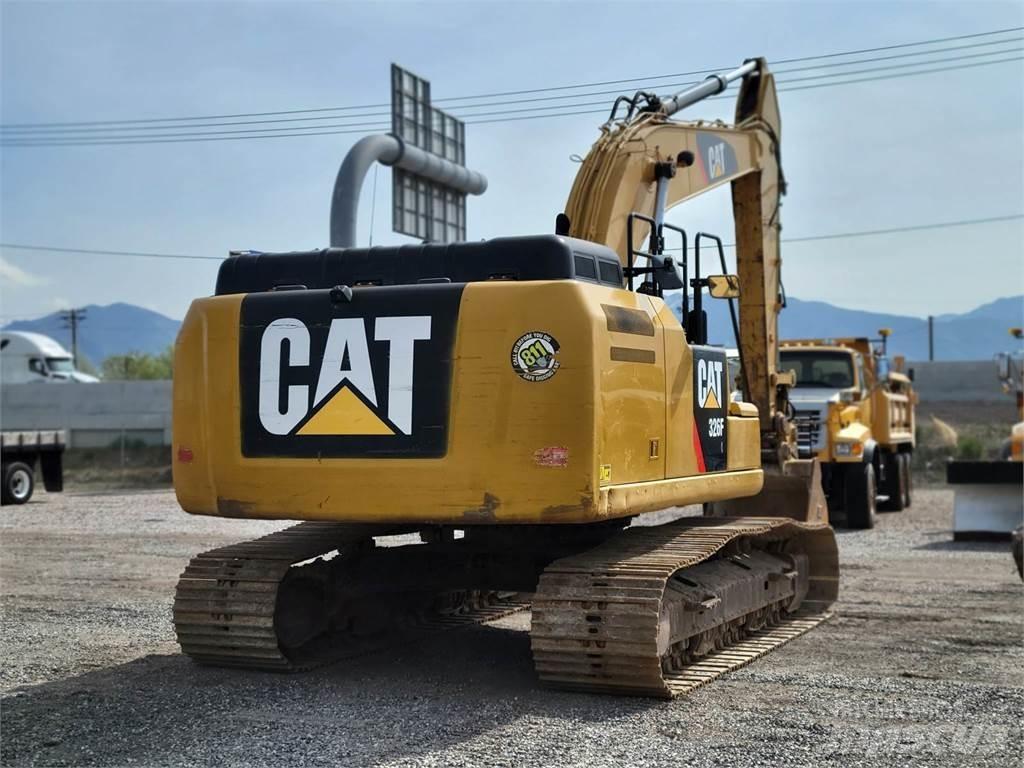 CAT 326F حفارات زحافة