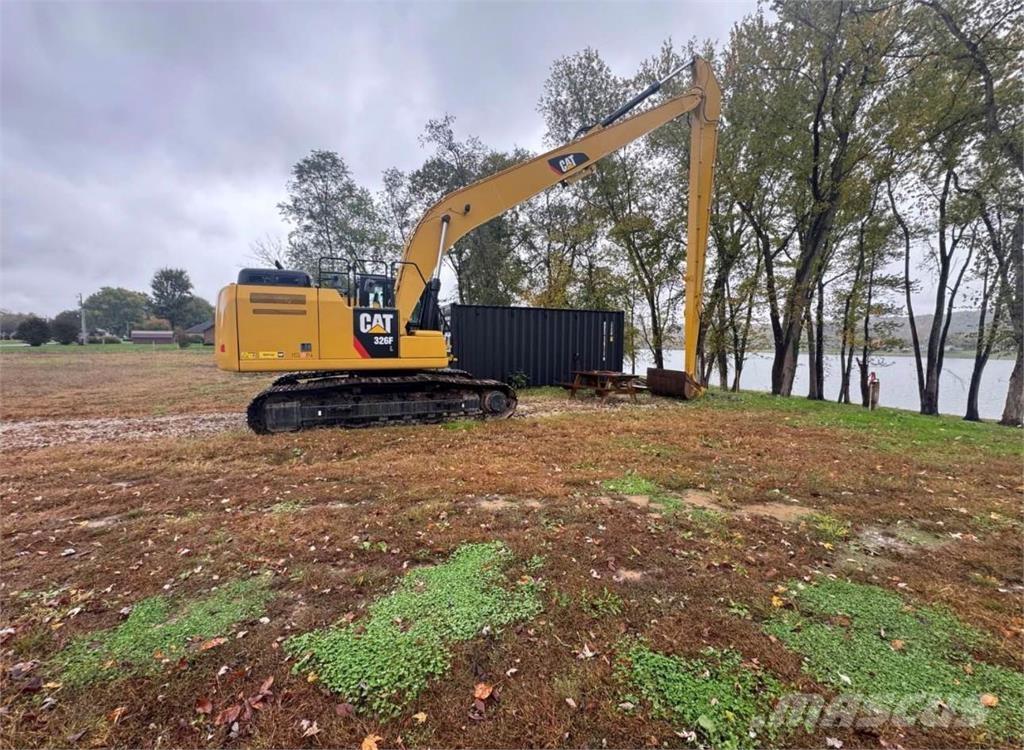 CAT 326F حفارات طويلة الذراع