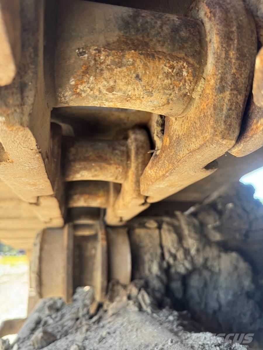 CAT 329EL حفارات زحافة