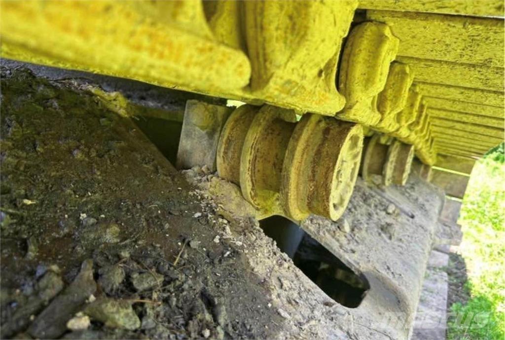 CAT 330CL حفارات زحافة