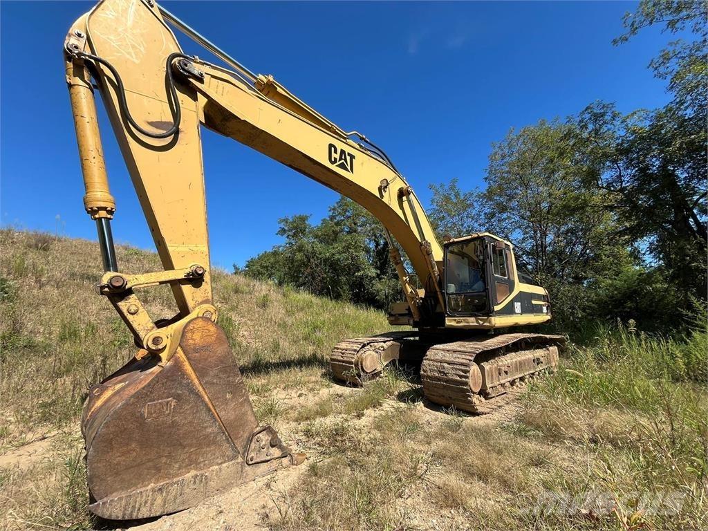 CAT 330L حفارات زحافة