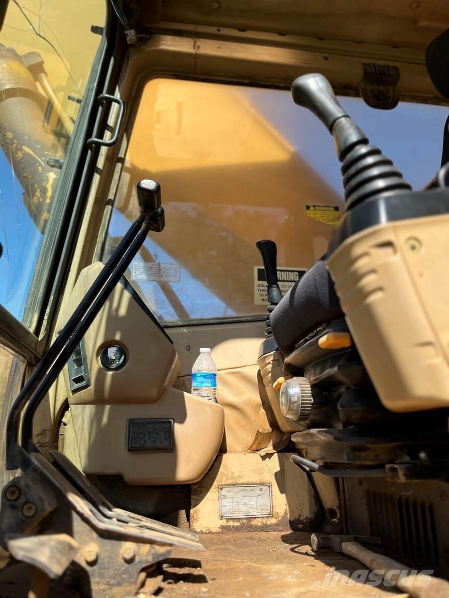 CAT 330L حفارات زحافة