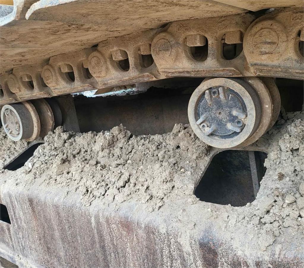 CAT 336EL حفارات زحافة