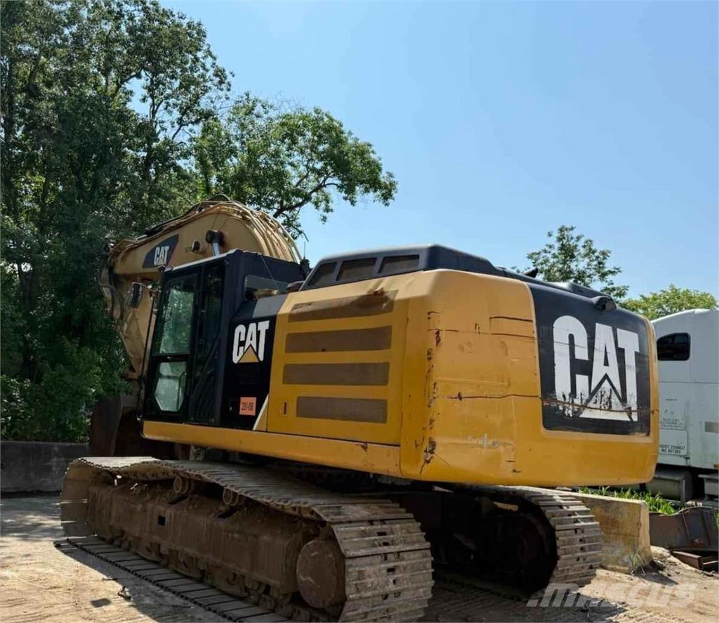 CAT 336EL حفارات زحافة