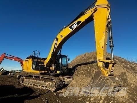 CAT 336EL حفارات زحافة