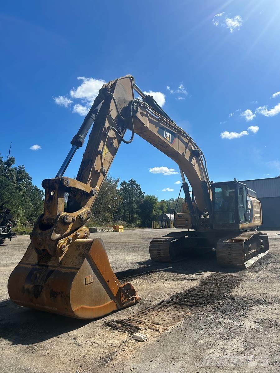 CAT 349FL حفارات زحافة