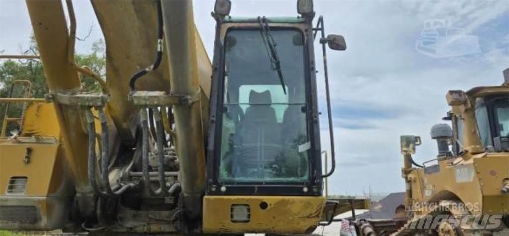 CAT 385B حفارات زحافة