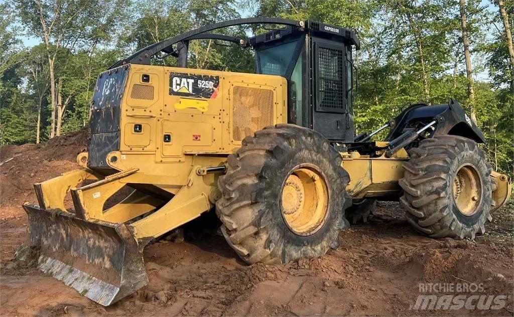 CAT 525D ساحبات الأشجار