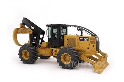 CAT 535D ساحبات الأشجار