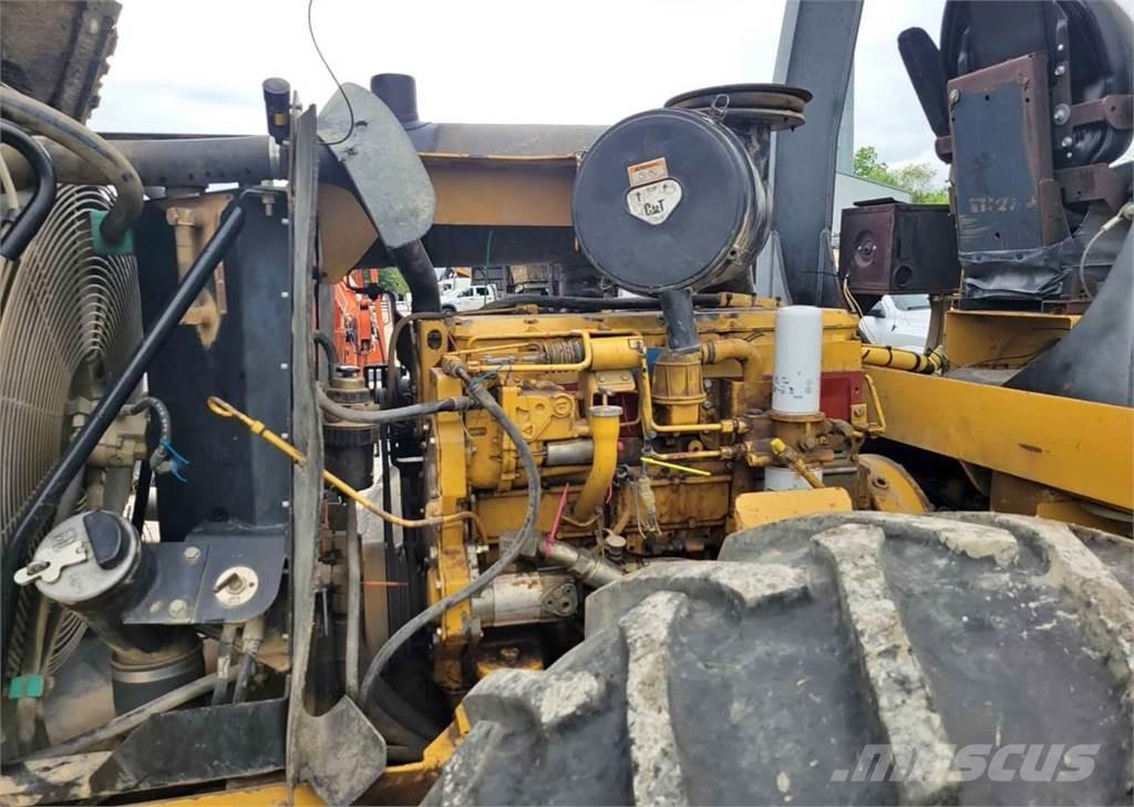 CAT 563C ضاغطات التربة