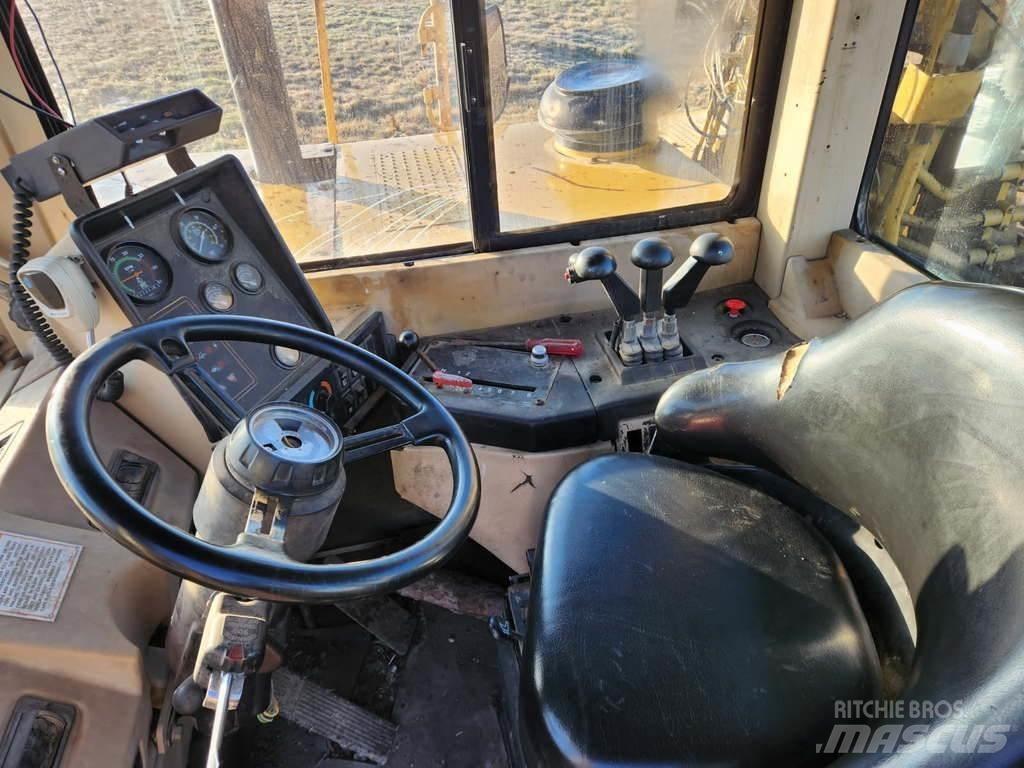 CAT 621F كاشطات