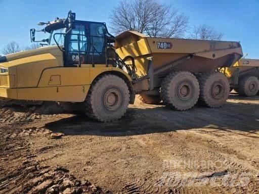 CAT 740GC ساحبات مفصلية