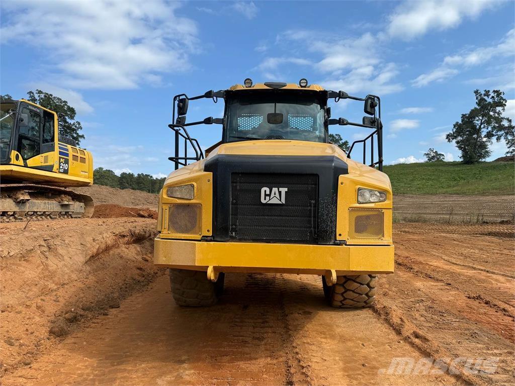 CAT 745 ساحبات مفصلية