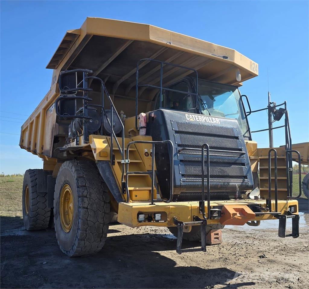 CAT 775F ساحبات مفصلية