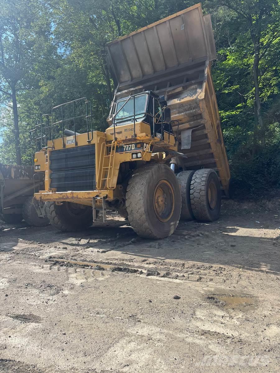 CAT 777D ساحبات مفصلية