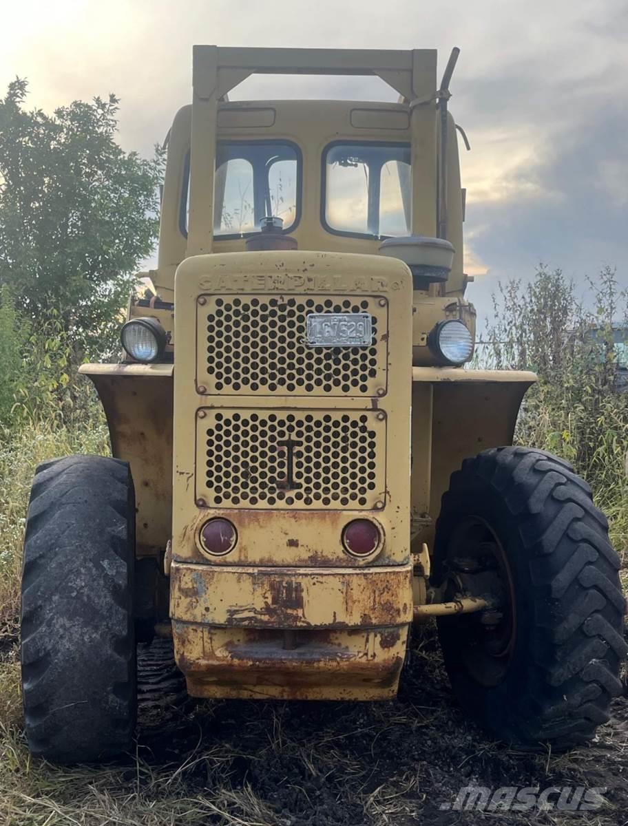 CAT 922B لوادر بعجل