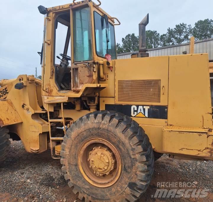 CAT 936E لوادر بعجل