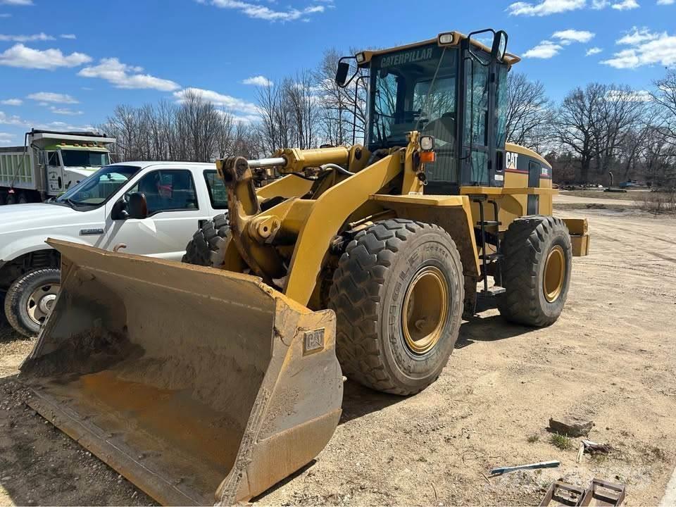 CAT 938G لوادر بعجل