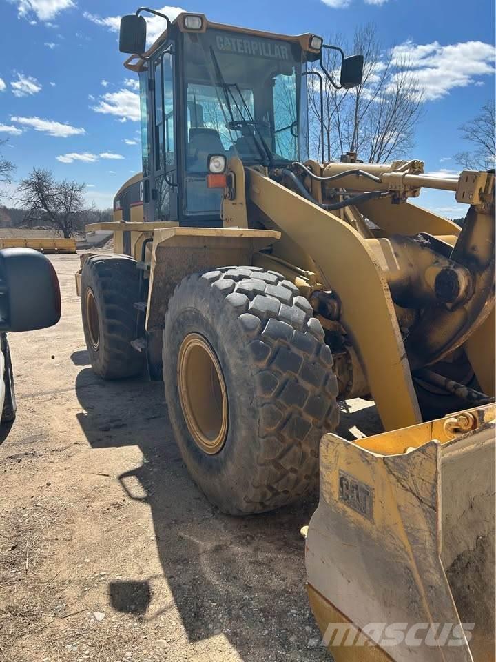 CAT 938G لوادر بعجل