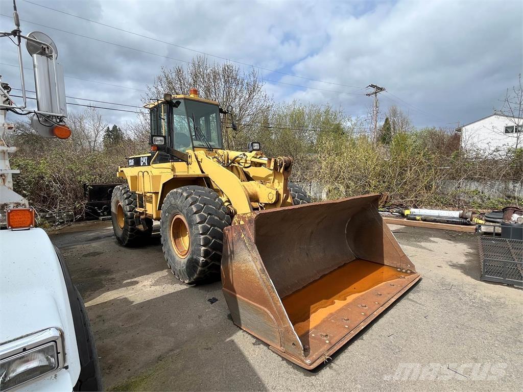CAT 950F لوادر بعجل