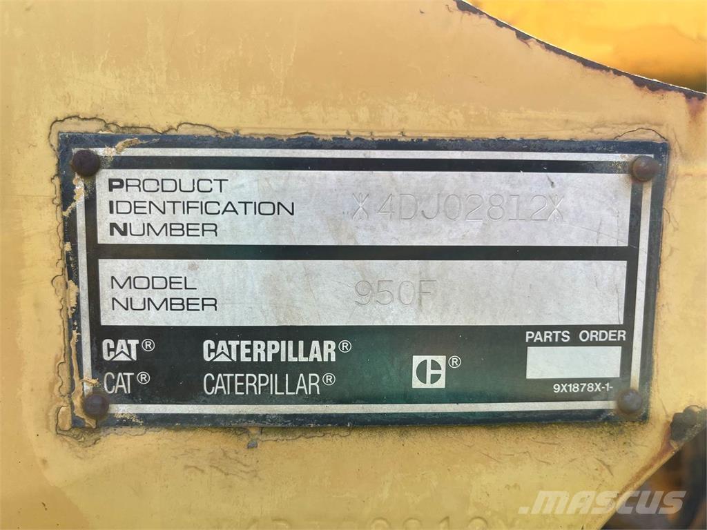 CAT 950F لوادر بعجل