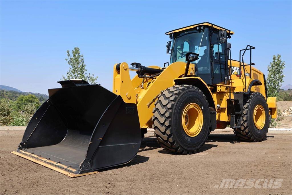 CAT 950M لوادر بعجل