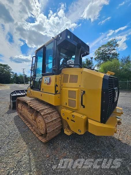 CAT 953 لوادر زحافة