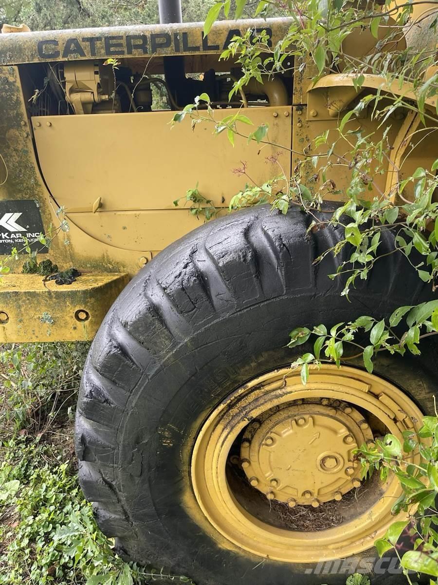 CAT 966 لوادر بعجل