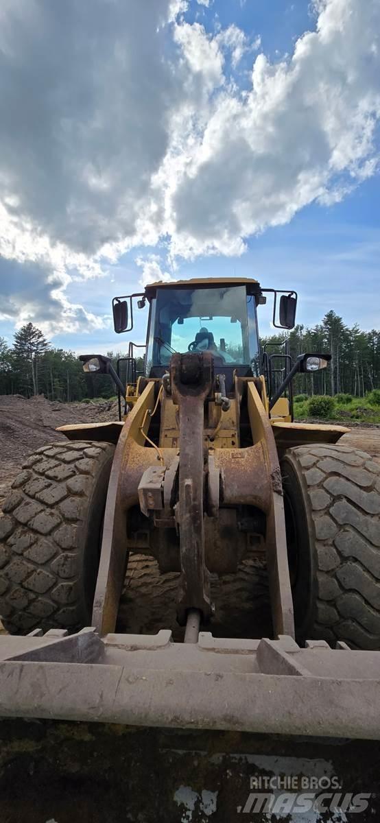 CAT 966H لوادر بعجل