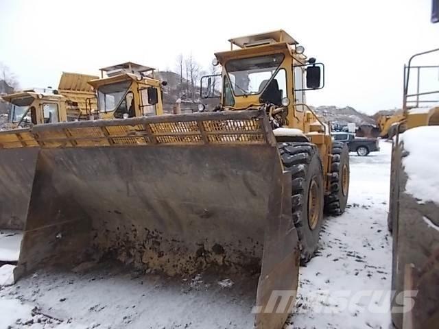 CAT 980B لوادر بعجل