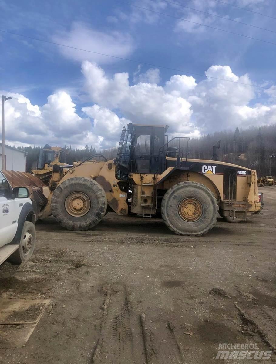 CAT 980G بلدوزرات مجنزرة