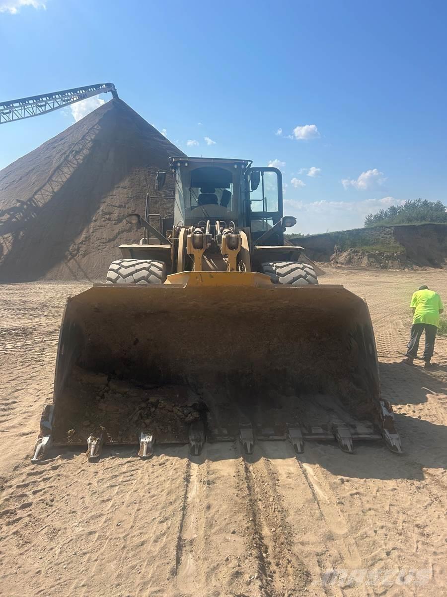 CAT 980XE لوادر بعجل