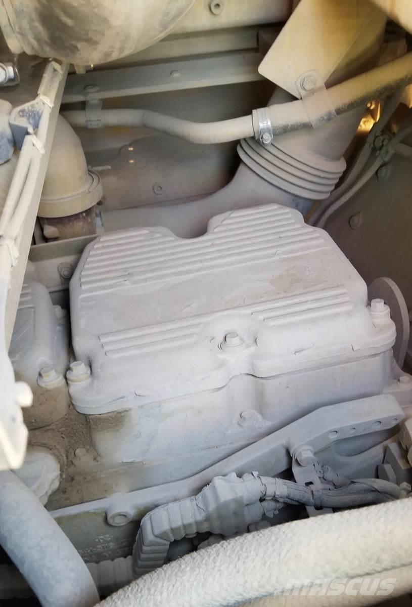 CAT 988K لوادر بعجل