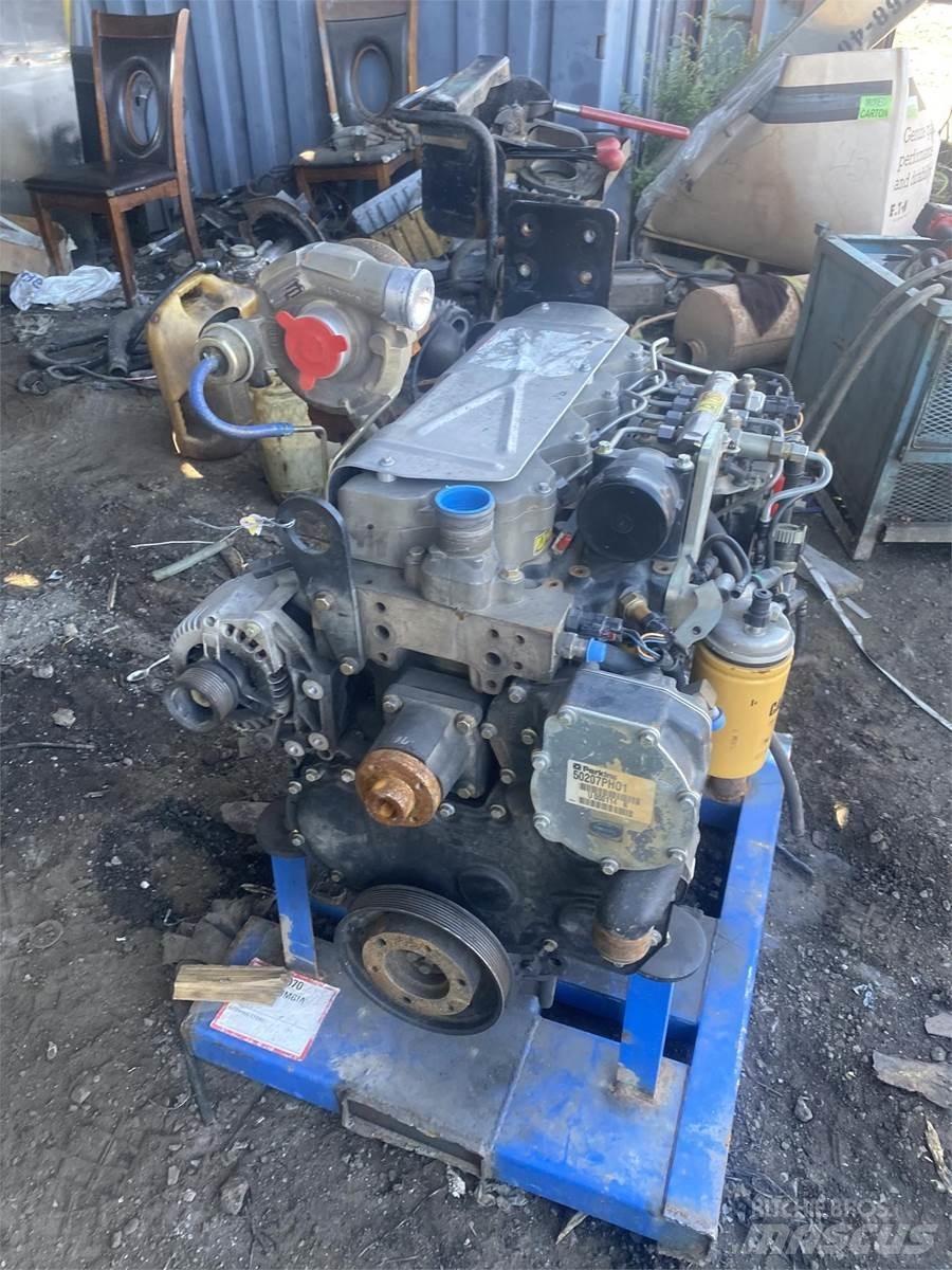 CAT C4.4 محركات