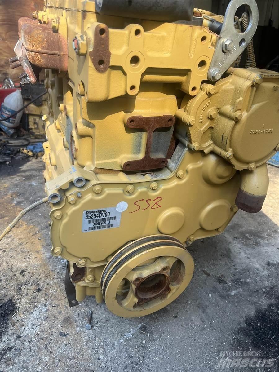 CAT C4.4 محركات