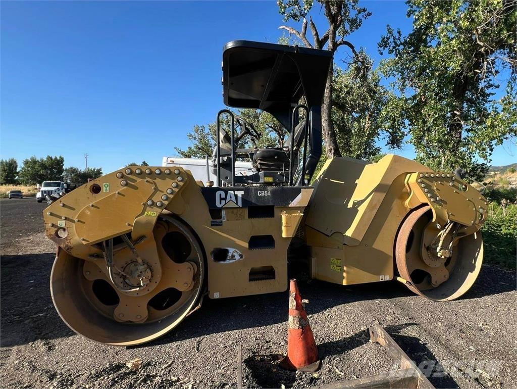 CAT CB54 مداحل أحادية الأسطوانة