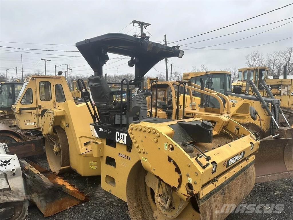 CAT CB54 مداحل أحادية الأسطوانة