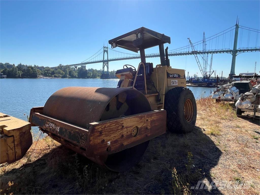CAT CP563E مداحل أحادية الأسطوانة