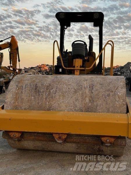 CAT CS-563 دكاكات أفقية