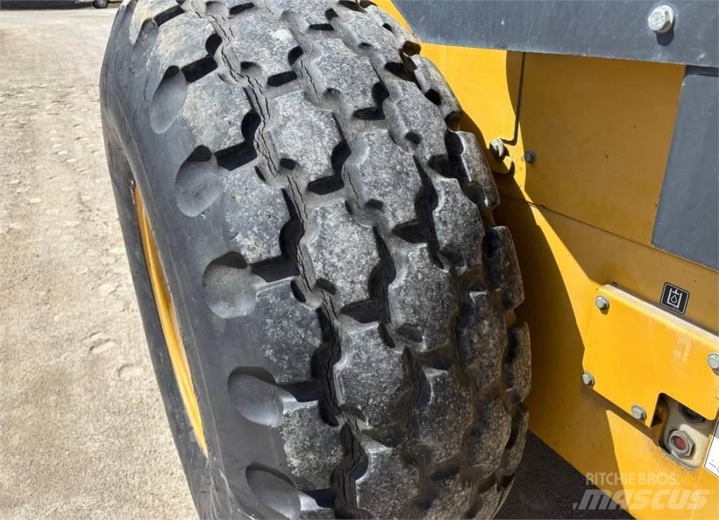 CAT CS56 ضاغطات التربة