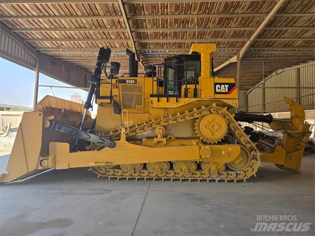 CAT D10T2 بلدوزرات مجنزرة