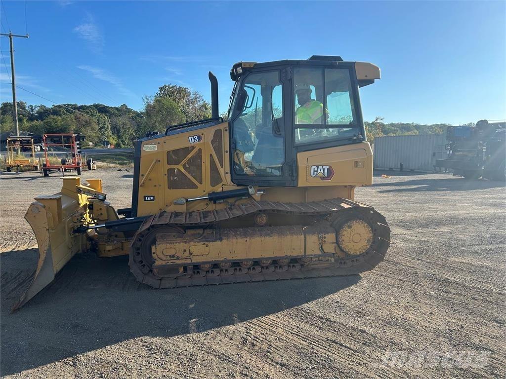 CAT D3 LGP بلدوزرات مجنزرة