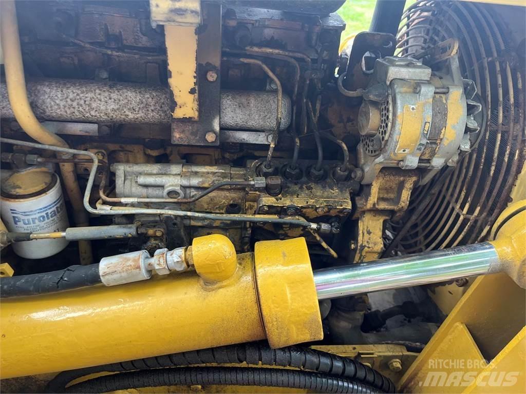 CAT D3B بلدوزرات مجنزرة