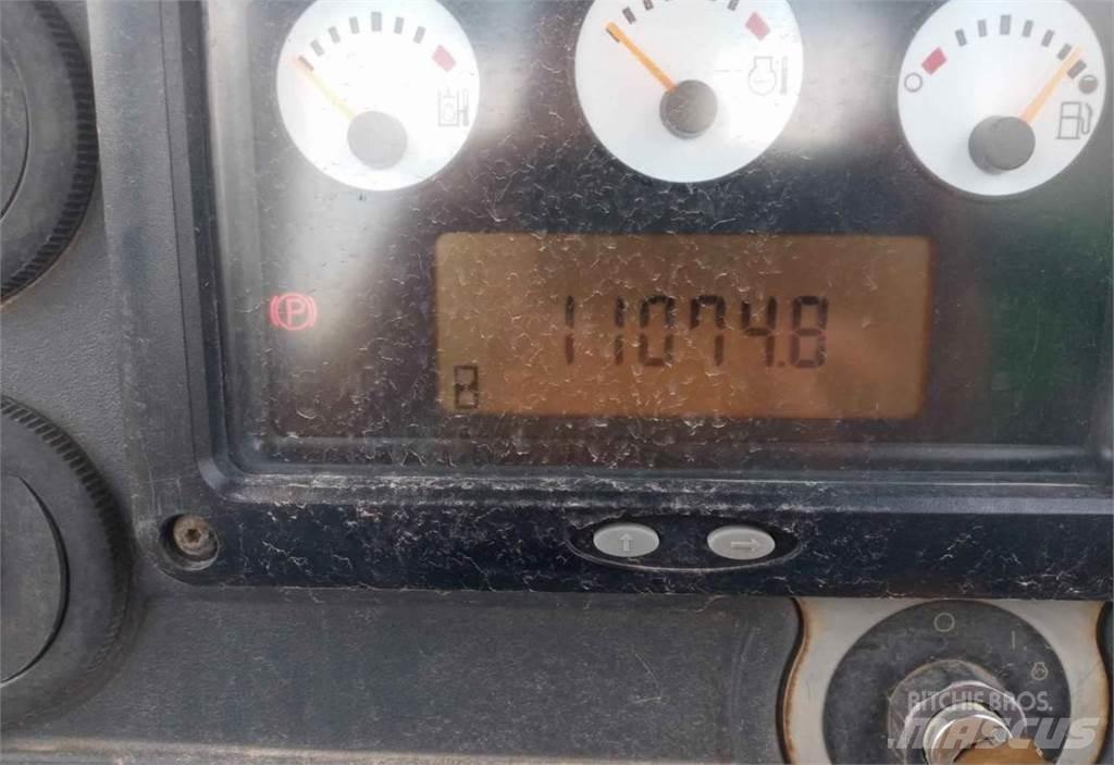 CAT D3K XL بلدوزرات مجنزرة