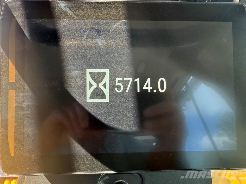 CAT D5 LGP بلدوزرات مجنزرة