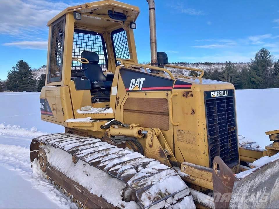 CAT D5G XL بلدوزرات مجنزرة