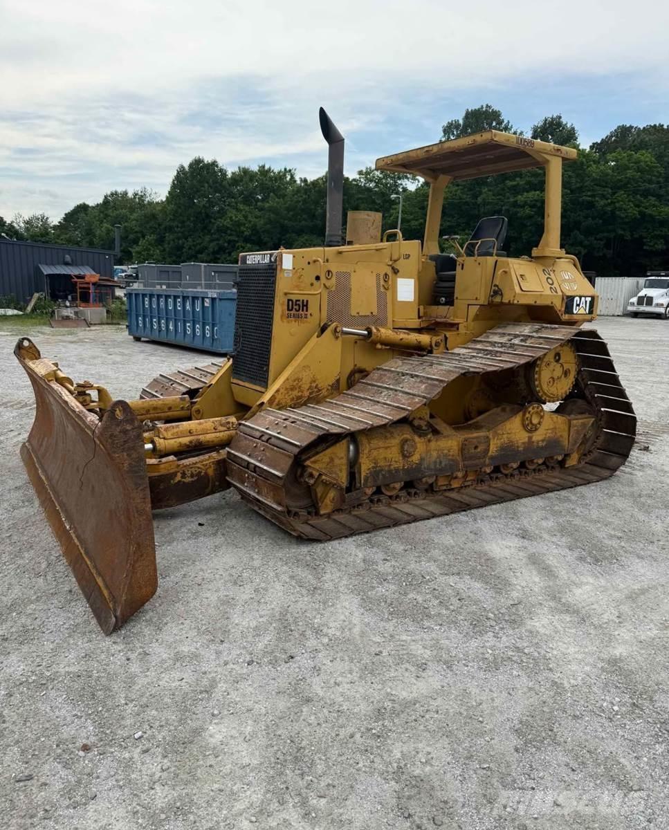 CAT D5H II بلدوزرات مجنزرة